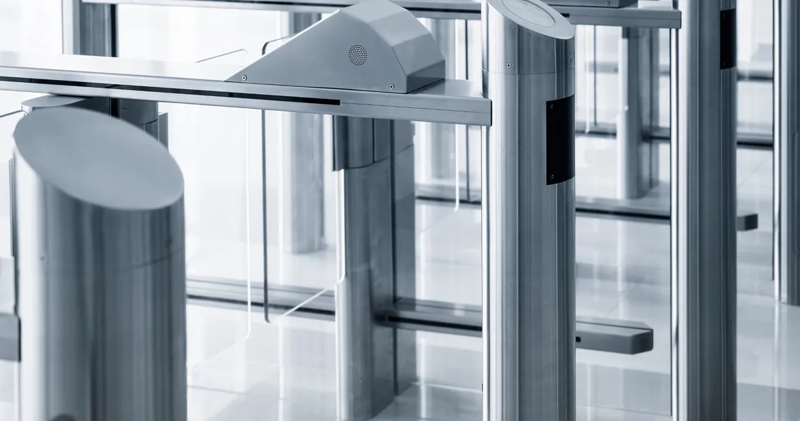 Illustration for “What is the purpose of access control for visitors?”