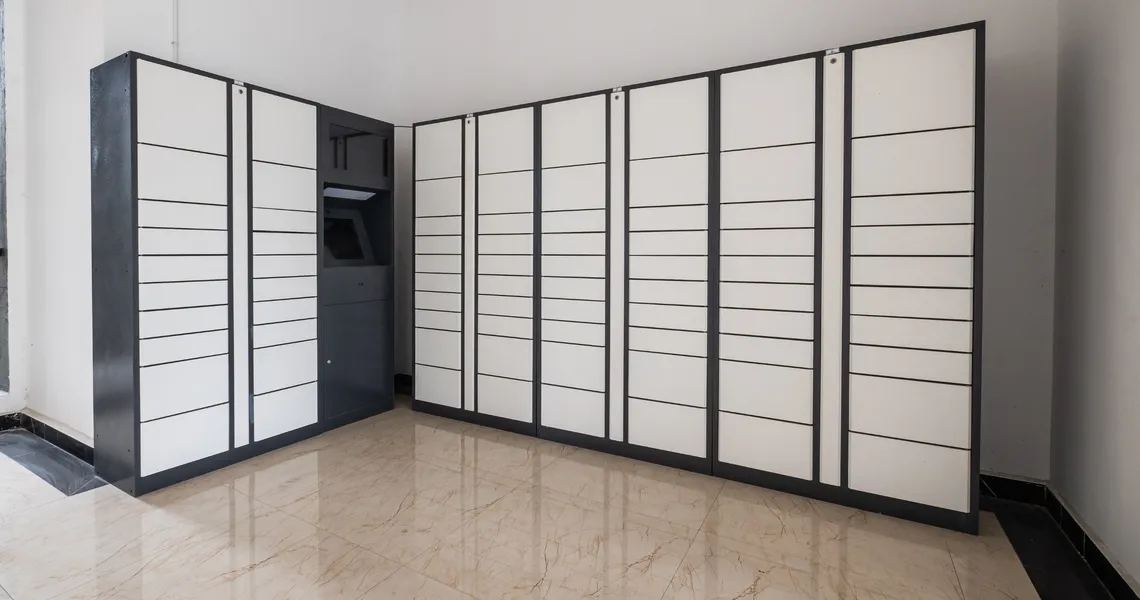 Illustration for “Free lockers: a step towards flex-office for your employees”